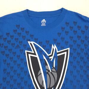 Adidas Dallas Mavericks Crew Neck Graphic Basketball T Shirt Mens Size M Blue